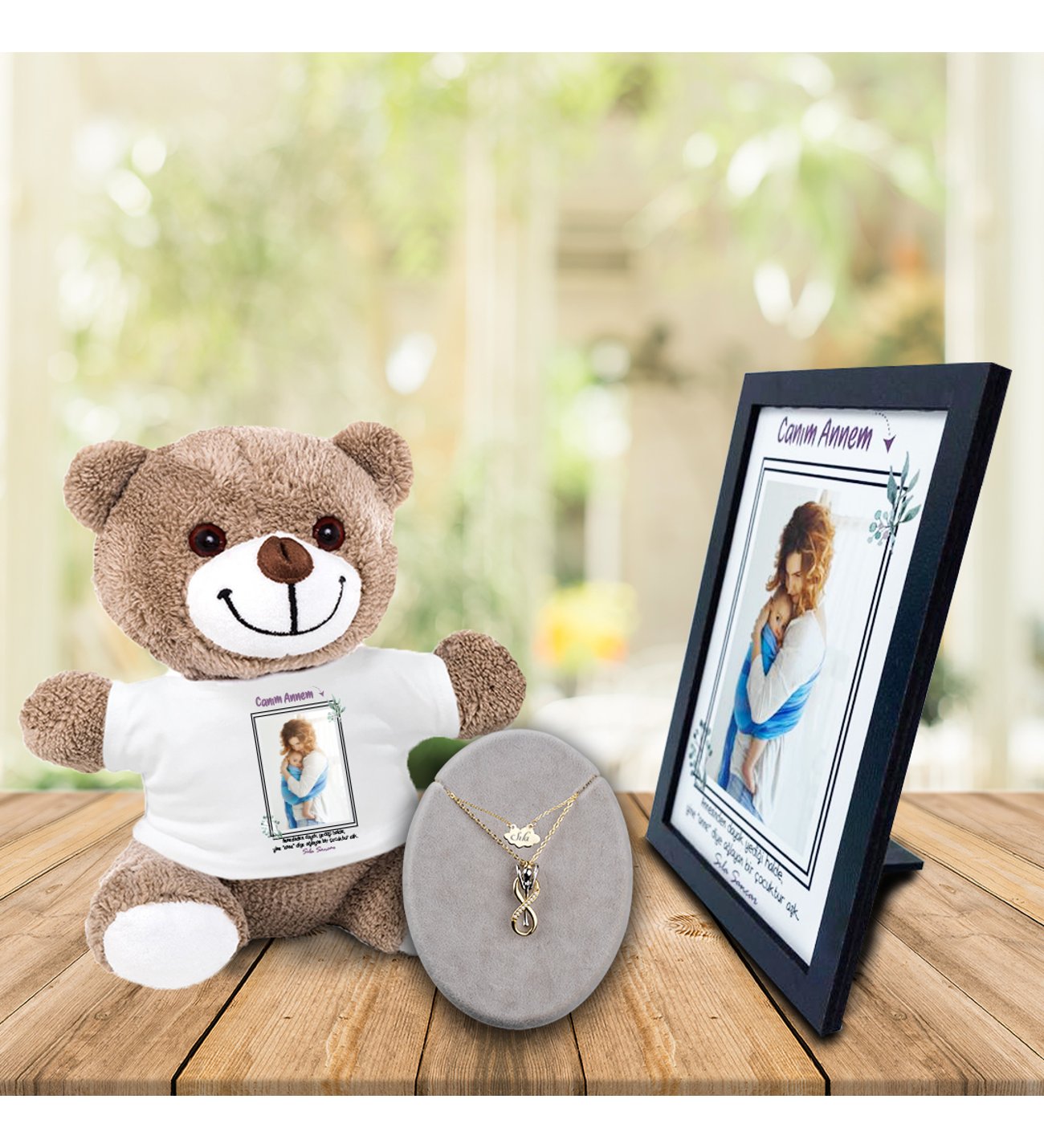 Kişiye Özel Anneler Günü Fotoğraf Baskılı Ahşap Çerçeve & İsimli Sonsuluk Çifti Kolye ve Tişört Baskılı Peluş Ayıcık