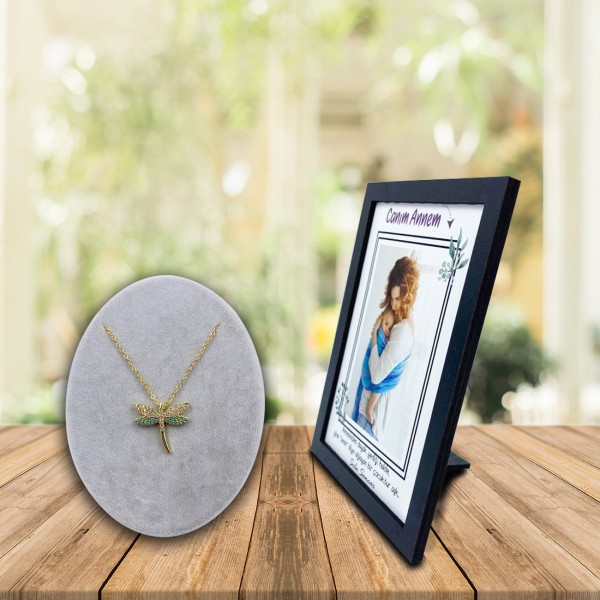Kişiye Özel Anneler Günü Fotoğraf Baskılı Ahşap Çerçeve ve Firuze Kolye Kişiye Özel Anneler Günü Fotoğraf Baskılı Ahşap Çerçeve ve Firuze Kolye