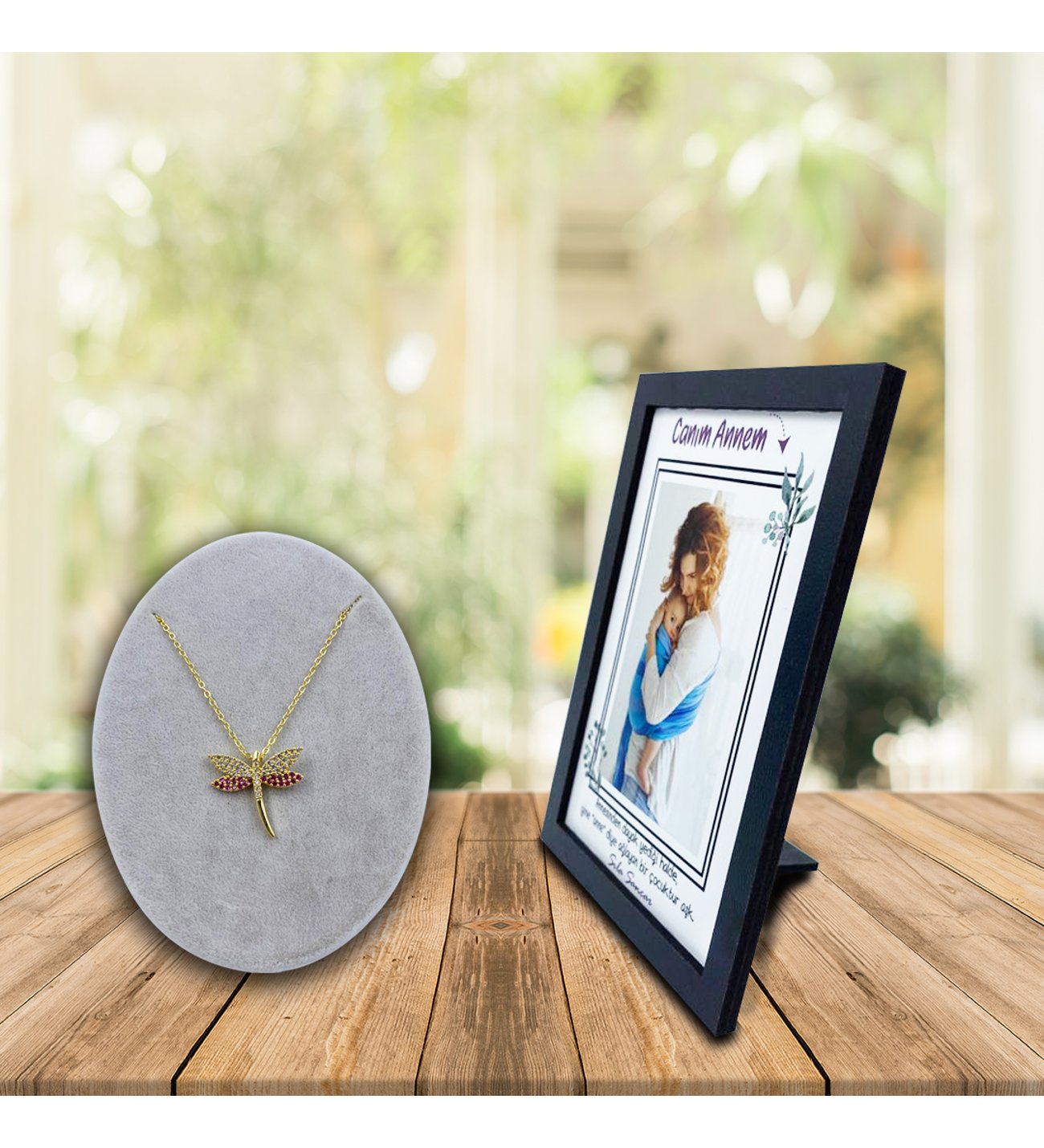 Kişiye Özel Anneler Günü Fotoğraf Baskılı Ahşap Çerçeve ve Ruby  Kolye