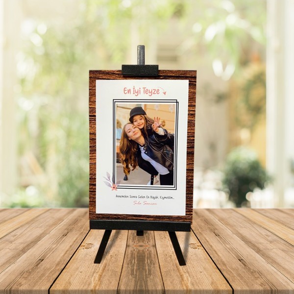 Kişiye Özel Anneler Günü Fotoğraflı En İyi Teyze Şövale & İsimli Firuze Yusufçuk Kolye ve Tişörtlü Peluş Ayıcık Kişiye Özel Anneler Günü Fotoğraflı En İyi Teyze Şövale & İsimli Firuze Yusufçuk Kolye ve Tişörtlü Peluş Ayıcık