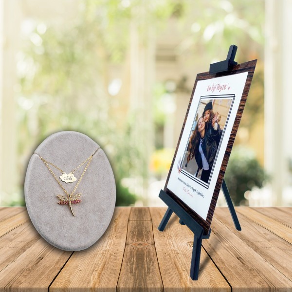 Kişiye Özel Anneler Günü Fotoğraflı En İyi Teyze Şövale ve İsimli Ruby Yusufcuk Kolye Kişiye Özel Anneler Günü Fotoğraflı En İyi Teyze Şövale ve İsimli Ruby Yusufcuk Kolye