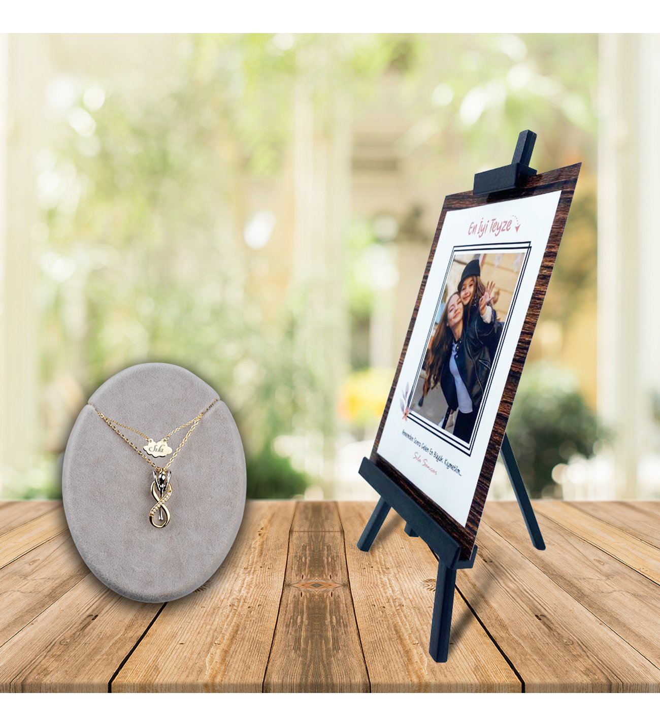 Kişiye Özel Anneler Günü Fotoğraflı En İyi Teyze Şövale ve İsimli Sonsuzluk Çifti Kolye Kişiye Özel Anneler Günü Fotoğraflı En İyi Teyze Şövale ve İsimli Sonsuzluk Çifti Kolye