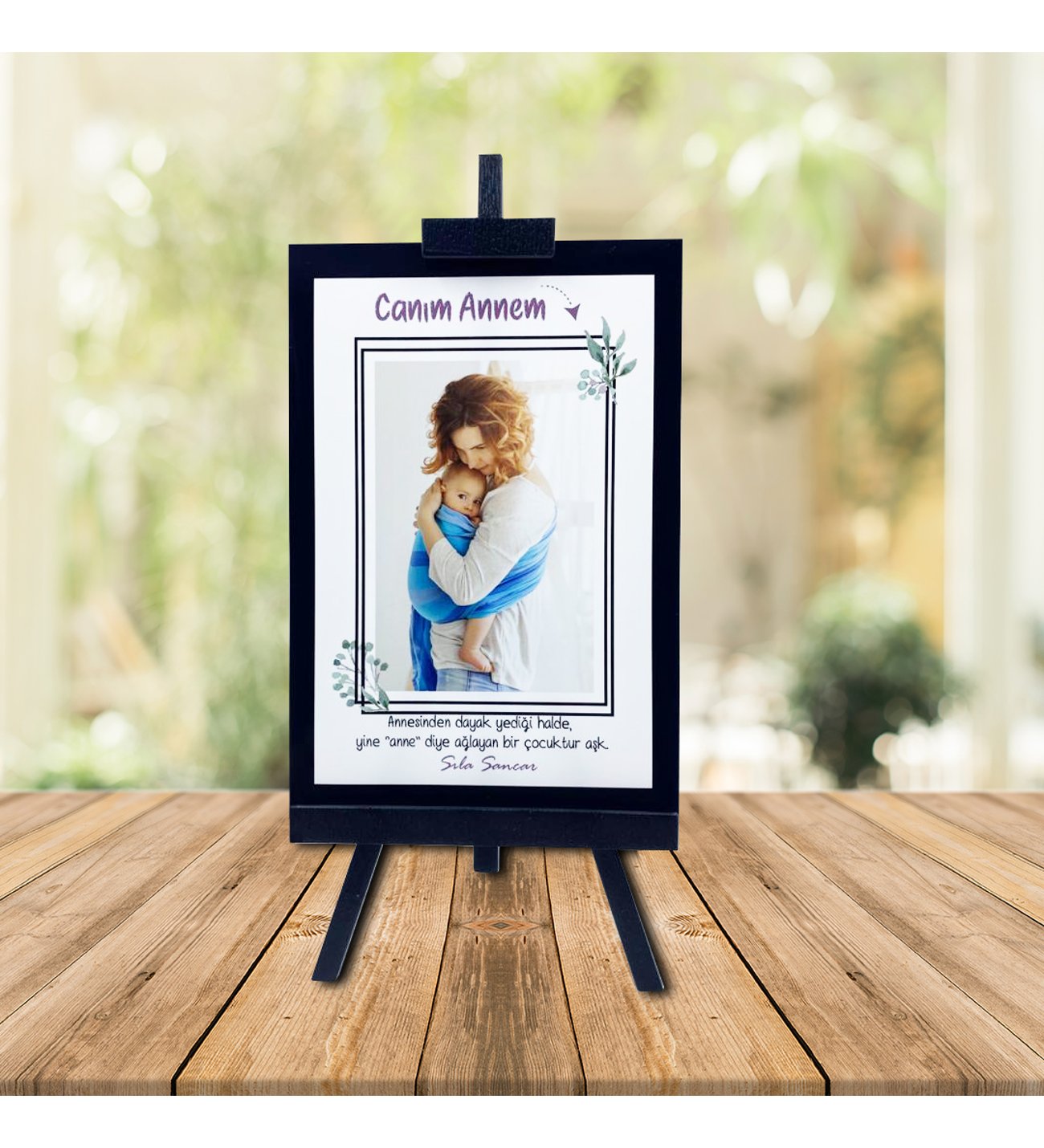 Kişiye Özel Anneler Günü Fotoğraflı Şövale & İsimli Ruby Yusufçuk Kolye ve Tişörtlü Peluş Ayıcık Kişiye Özel Anneler Günü Fotoğraflı Şövale & İsimli Ruby Yusufçuk Kolye ve Tişörtlü Peluş Ayıcık