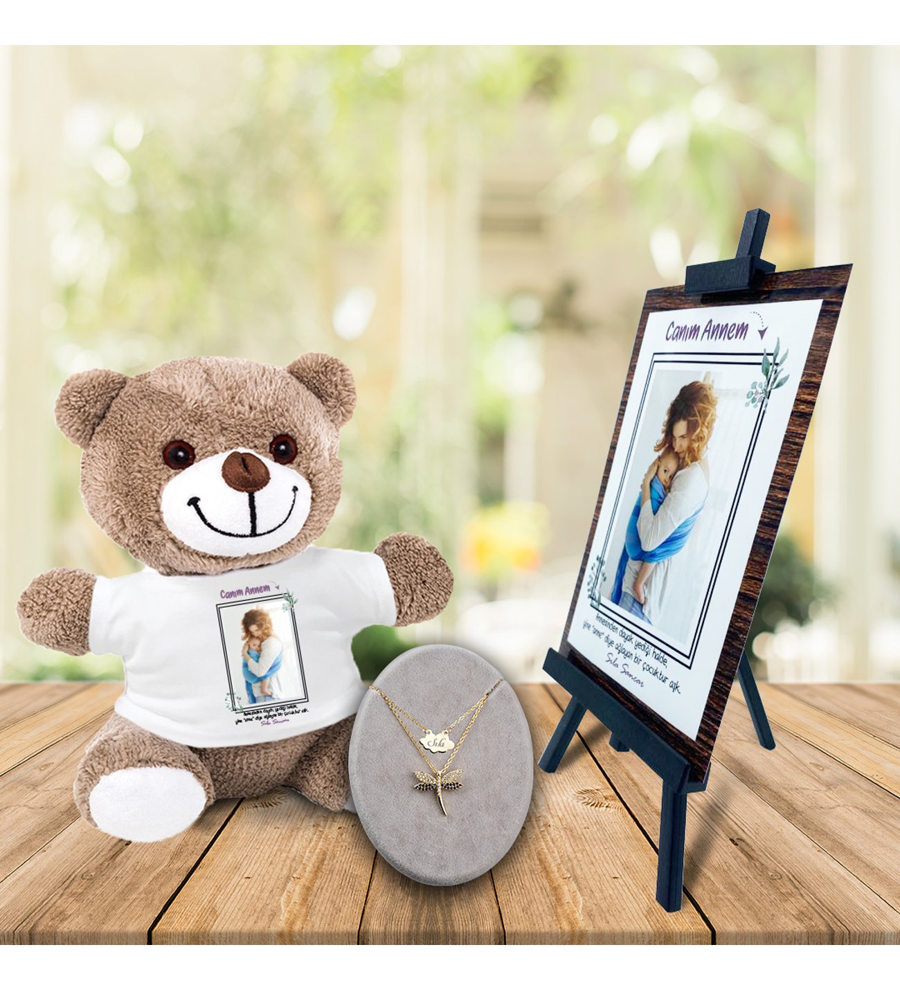 Kişiye Özel Anneler Günü Fotoğraflı Şövale & İsimli Safir Yusufçuk Kolye  ve Tişörtlü Peluş Ayıcık