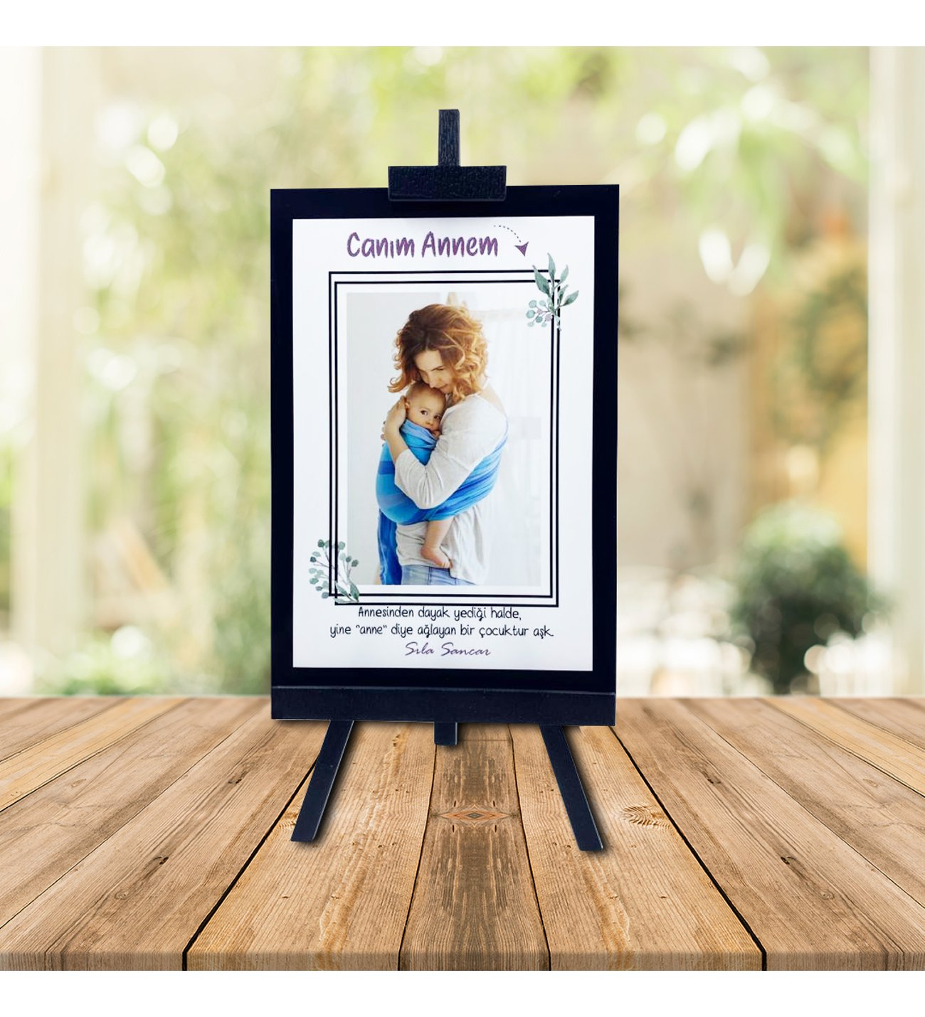 Kişiye Özel Anneler Günü Fotoğraflı Şövale ve İsimli Açılır Melek Kanadı Kolye Kişiye Özel Anneler Günü Fotoğraflı Şövale ve İsimli Açılır Melek Kanadı Kolye