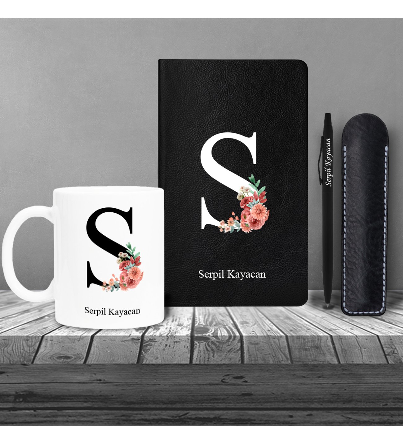 Kişiye Özel Anneler Günü Uv Baskılı Harfli Siyah Defter & Siyah Tükenmez Kalem ve Kupa Kişiye Özel Anneler Günü Uv Baskılı Harfli Siyah Defter & Siyah Tükenmez Kalem ve Kupa