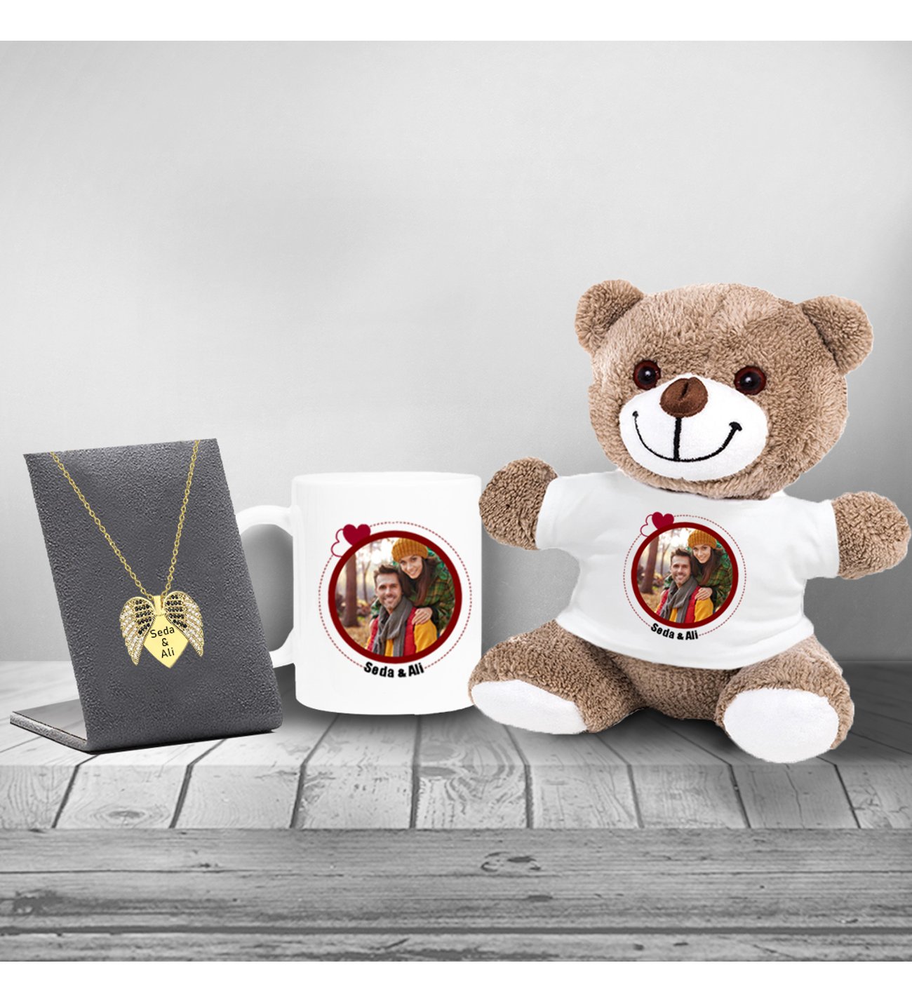 Kişiye Özel Fotoğraflı Peluş Açılan Melek Kanadı Kolye ve Kupa