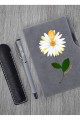 Kişiye Özel Papatya Desenli Uv Baskılı Gri Defter Roller Kalem Kupa Seti Kişiye Özel Papatya Desenli Uv Baskılı Gri Defter Roller Kalem Kupa Seti