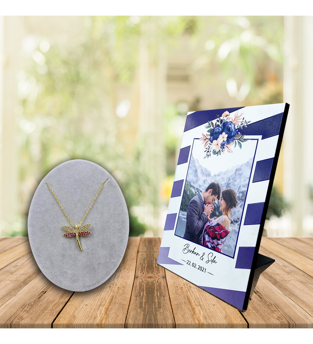 Kişiye Özel UV Baskılı Fotoğraflı Ahşap Çerçeve ve Ruby Yusufcuk Kolye Kişiye Özel UV Baskılı Fotoğraflı Ahşap Çerçeve ve Ruby Yusufcuk Kolye