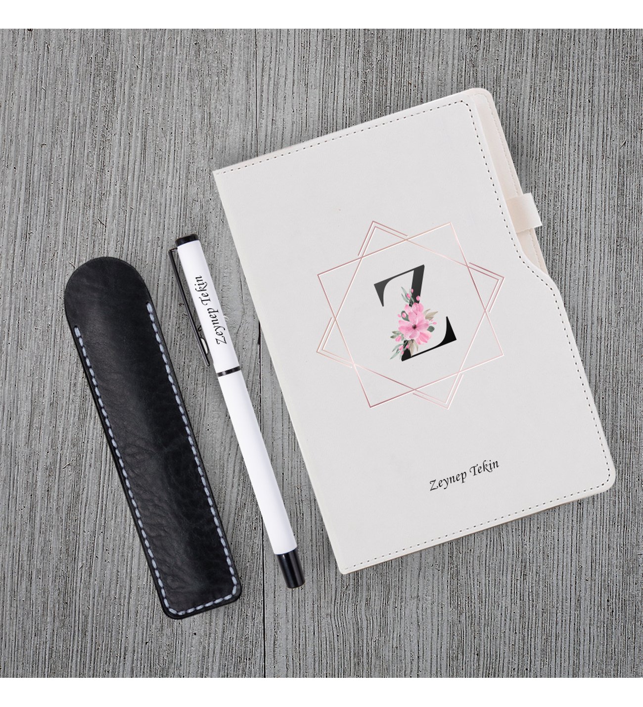 Kişiye Özel UV Baskılı Harfli Beyaz Defter Kalem Kupa Seti Kişiye Özel UV Baskılı Harfli Beyaz Defter Kalem Kupa Seti