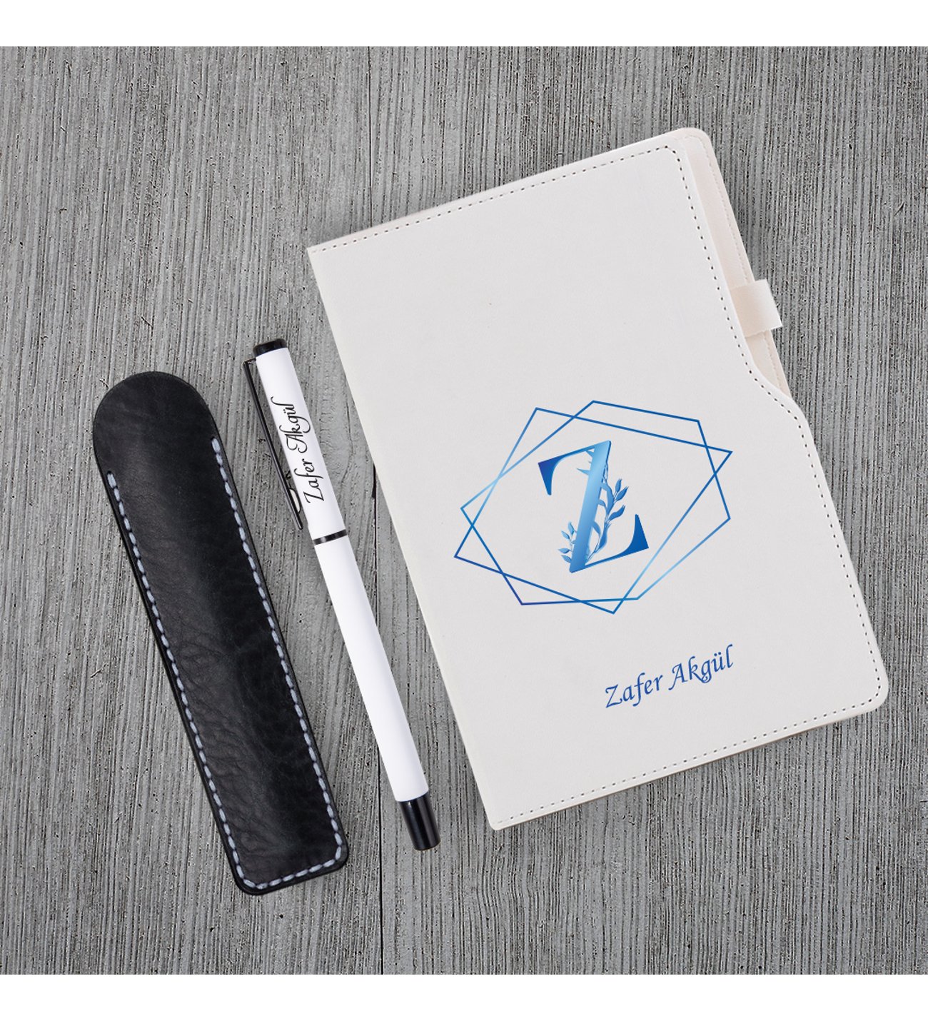 Kişiye Özel UV Baskılı Harfli Beyaz Defter ve Beyaz Roller Kalem Seti Kişiye Özel UV Baskılı Harfli Beyaz Defter ve Beyaz Roller Kalem Seti