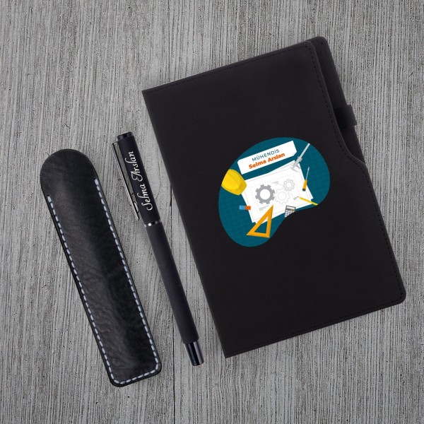 Kişiye Özel UV Baskılı Mühendis Temalı Siyah Defter & Siyah Roller Kalem Seti Kişiye Özel UV Baskılı Mühendis Temalı Siyah Defter & Siyah Roller Kalem Seti